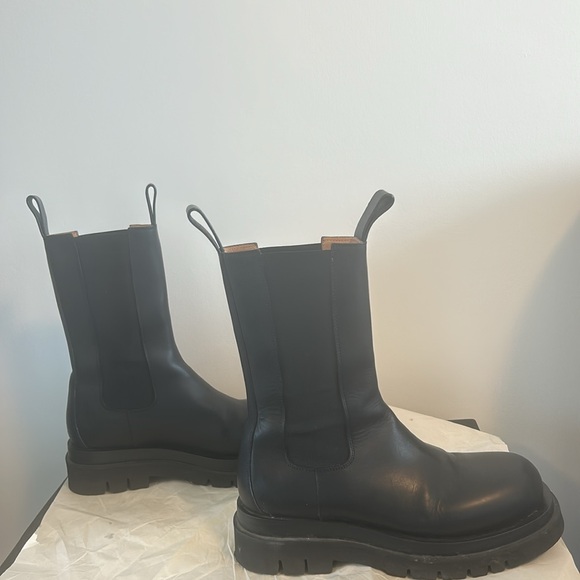 Bottega Veneta Lug Boots - Picture 4 of 6